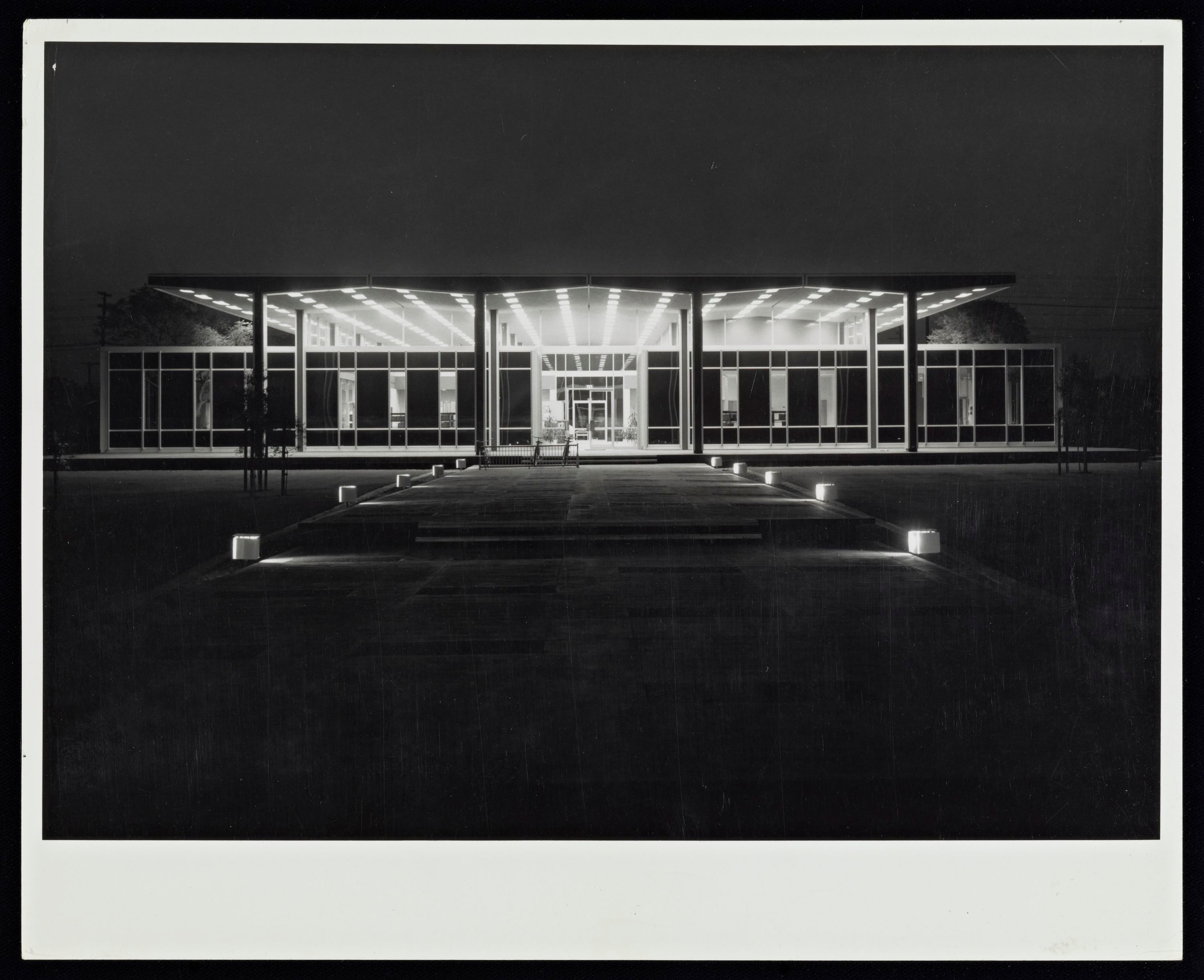 gri_2004_r_10_b284_f03_009